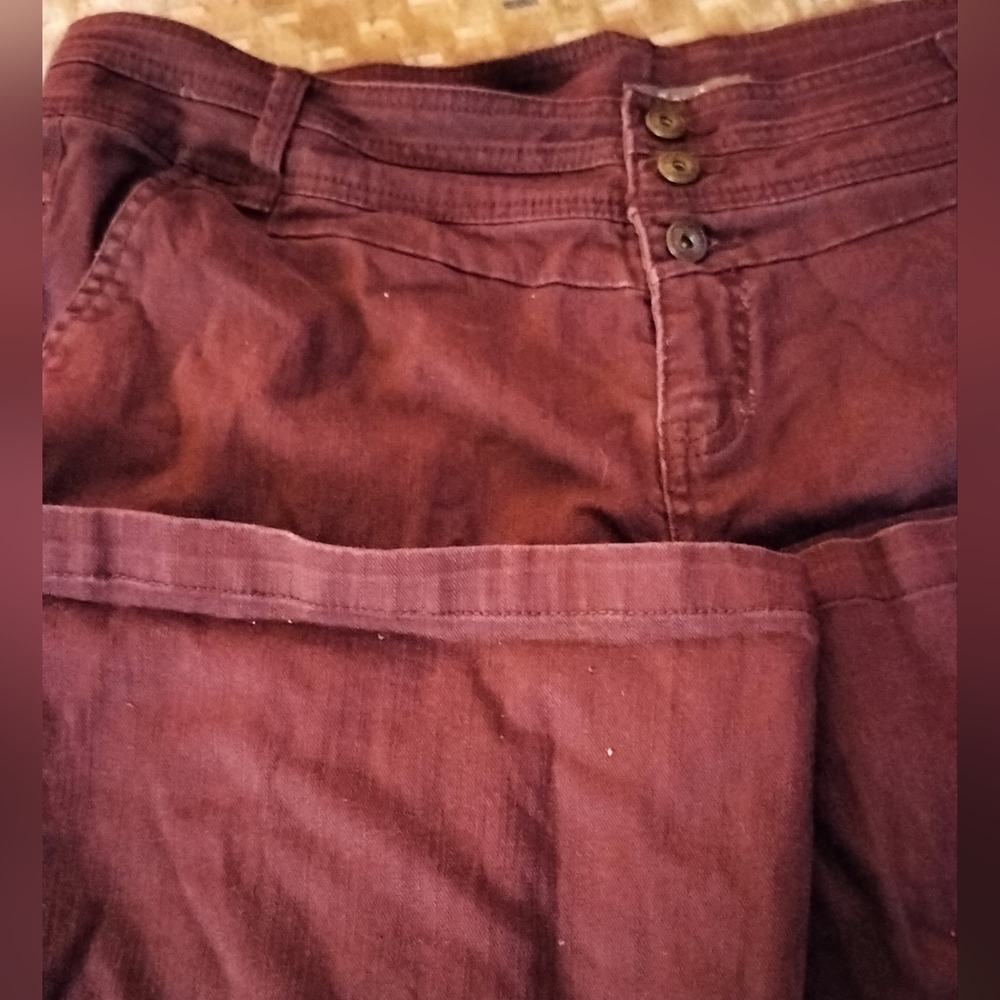 NWOT 16 SOUTH BUTTON Fly Flare Leg Jeans